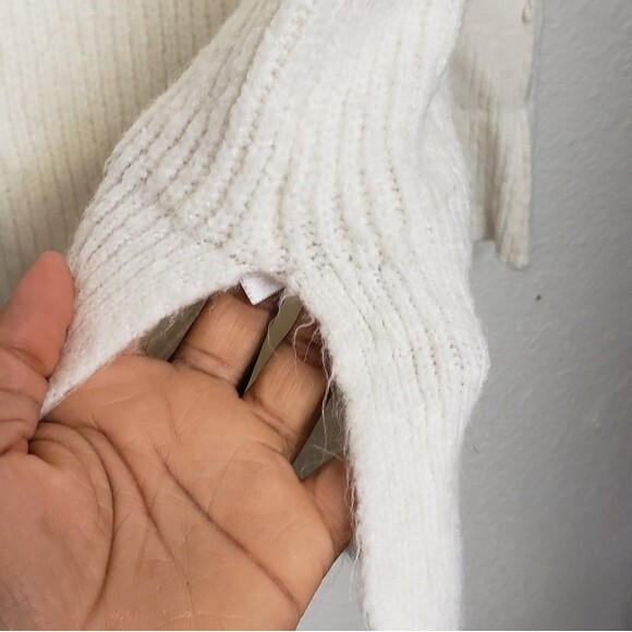 St. John's Bay Crowl Neck Sweater Size L - Picture 3 of 7